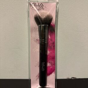 MUA Makeup Academy Multi-Purpose Brush - Versatile Brush for Face & Eye Makeup